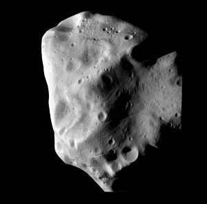 Der Asteroid Lutetia in Nahaufnahme
   Foto: ESA 2010 MPS for OSIRIS Team MPS/UP