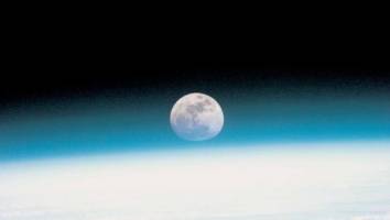 Mond entstand durch Planetenkollision