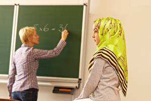 Bildungschancen st�rker von sozialer als von ethnischer Herkunft abh�ngig