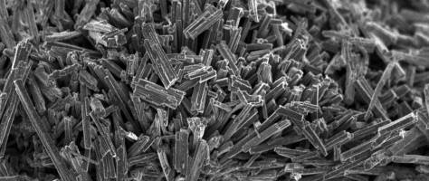 Salzsäure bringt Katalysatoren auf Trab