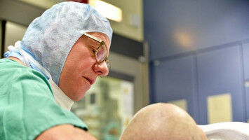 Hypnose hilft bei chirurgischen Eingriffen