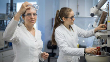 Mikroben vereint gegen den Feind