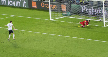 Münzwurf beeinflusst Elfmeterschießen