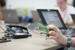 18. Juni: Experimentieren im Sch�lerworkshop Informatik an der TU Ilmenau