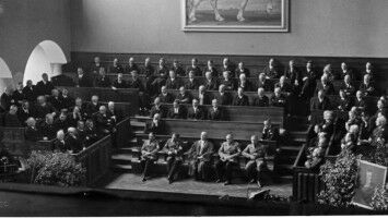 Akademische Ehrenb�rger im Zwielicht