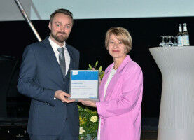 Alexander Birich erh�lt Auszeichnung IntSpire