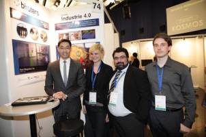 Bundesminister Philipp R�sler besuchte Messestand von �bitstars�