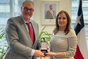 Chile ehrt Lateinamerika-Institut der Freien Universit�t Berlin f�r Unterst�tzung chilenischer Forschender nach dem Milit�rputsch 1973