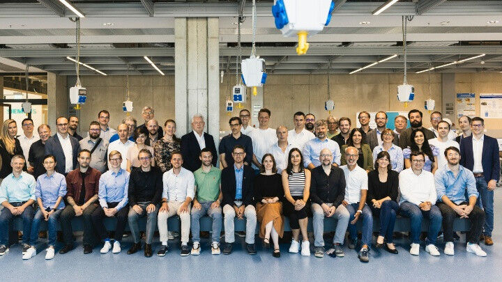 Das Team des Robotics Institute Germany (hier beim Kick-off) vereint die führend