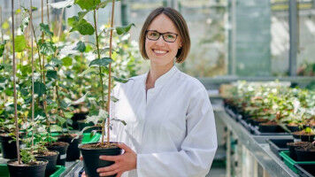 Franziska Eberl erh�lt Otto-Hahn-Medaille