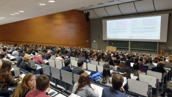 Lob für die gute Studiensituation an der Universität