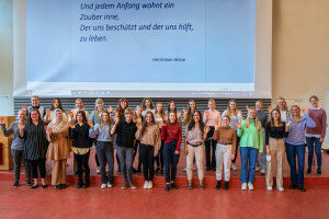 Midwifery studies start at the MHH