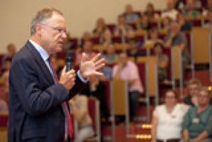 Ministerpr�sident Weil bekennt sich zur MHH