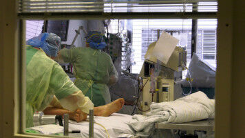 Neue Behandlungsempfehlungen auf COVID-19-Intensivstation