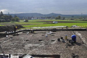 Neue Langh�user der fr�hesten Bauern aus dem 6. Jahrtausend v. Chr. bei T�bingen-Unterjesingen entdeckt