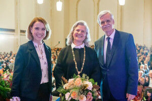 New president takes office at the University of T�bingen