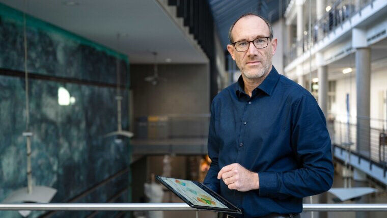 Alexander Brenning is being supported by the Carl Zeiss Stiftung with a total of