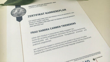 Salamander kauen mit dem Gaumen