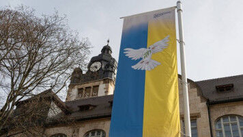 Solidarische Hilfe f�r Universit�ten in Not