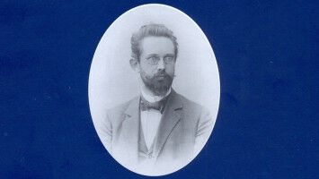 Sportpraxis mit -theorie und eigener Forschung verknüpfen