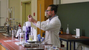 The Olympics continue at the University of Jena-in chemistry