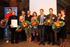 Ingrid Arzberger (zweite von links) und   Ansgar Thiel (vierter von rechts) nahm