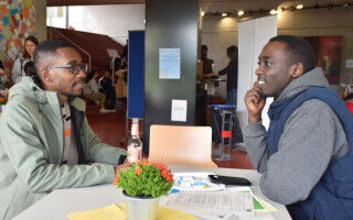 Universit�t Stuttgart begr��t internationale Studierende