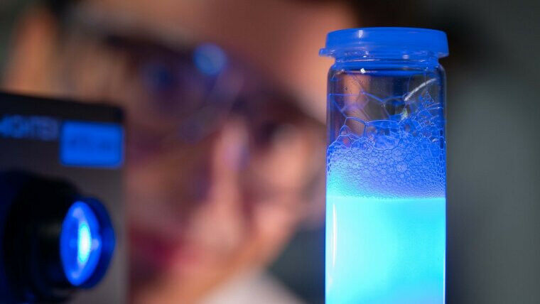 Dr Jacob Schneidewind investigates water splitting with blue light. Image: Jens